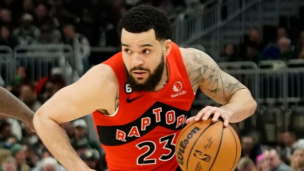 Raptors guard Fred VanVleet drives the ball